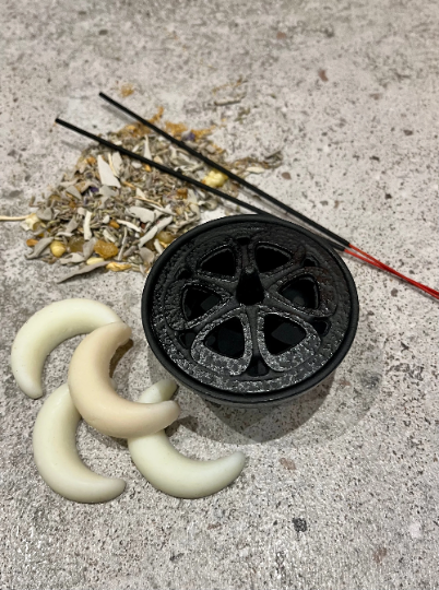 Cast Iron Wax Warmer | Incense Burner | Smudge Pot