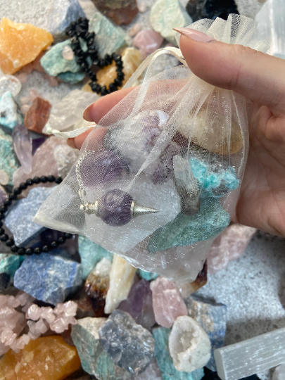 Crystal Mystery Bag - Intuitively chosen for you by psychics